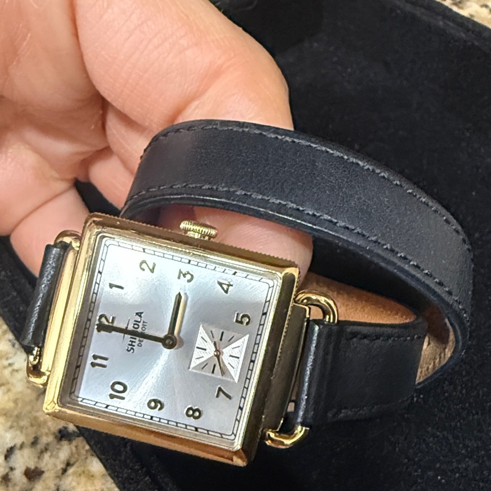 SHINOLA Original Gold Case with Black Strap Watch - Picture 8 of 8